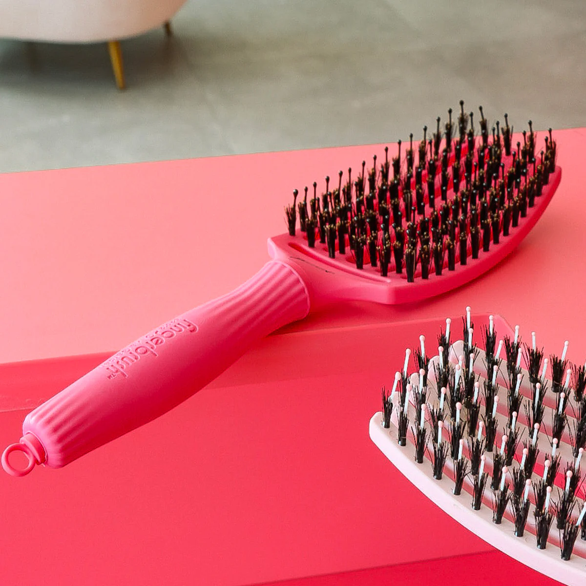 Brosse dĂ©mĂȘlante Fingerbrush Combo Hot Pink Moyenne Olivia Garden - Image 4